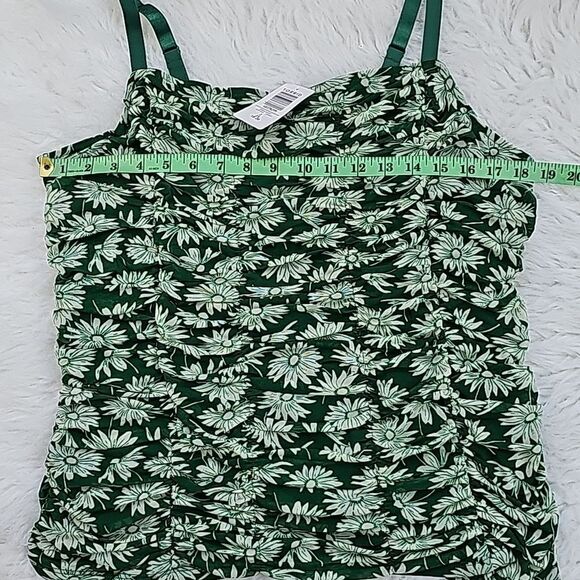 Torrid -236 Stretch Mesh Cropped Shirred Cami Top Green Women's Plus size 2 - 2X - Picture 5 of 6